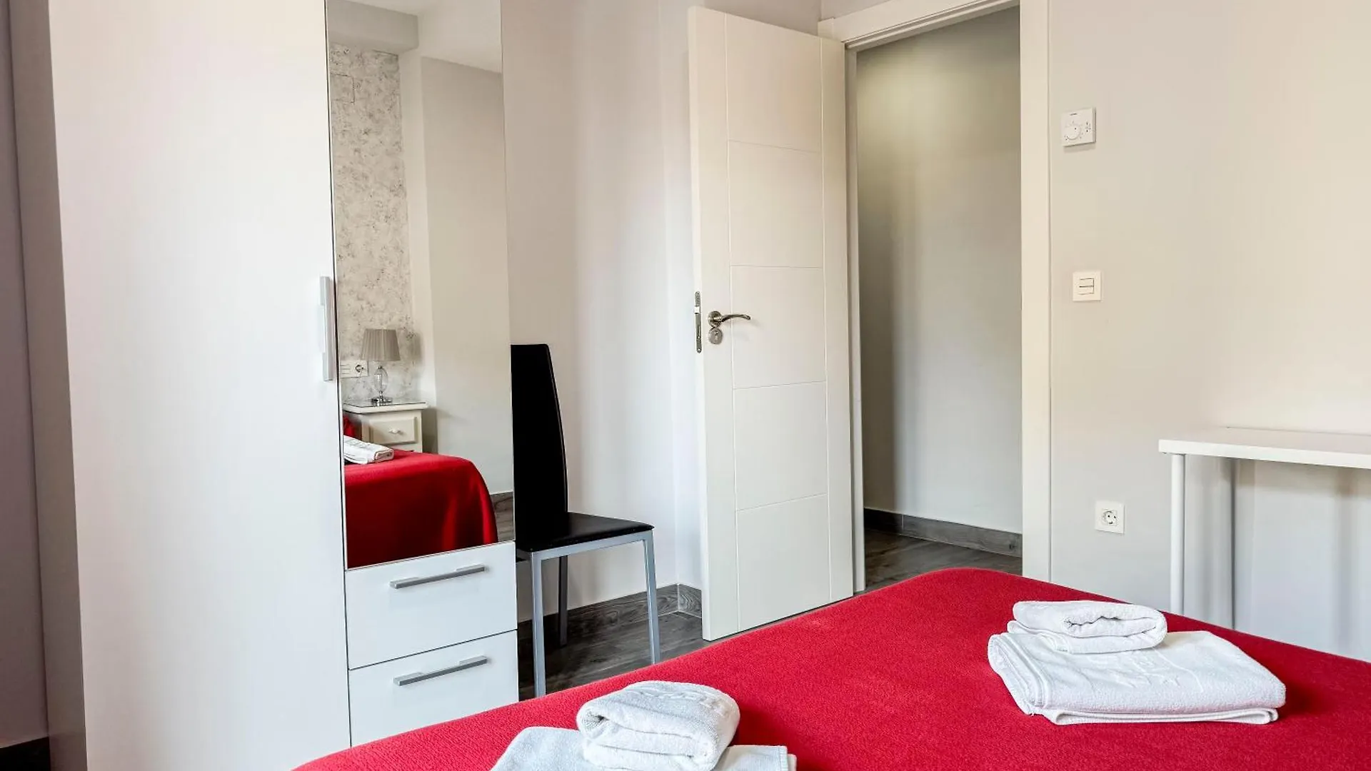 Cedran Granada Apartamento 0*,  Spain
